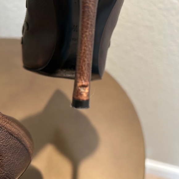 Vintage Gianni Versace Brown Metallic Leather Studded Pump